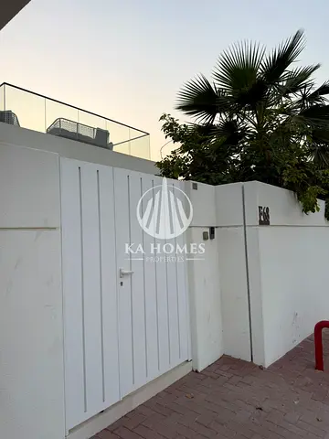 Ready-to-move-in villa in Al Suyoh | Modern finishes | Financing or cash |