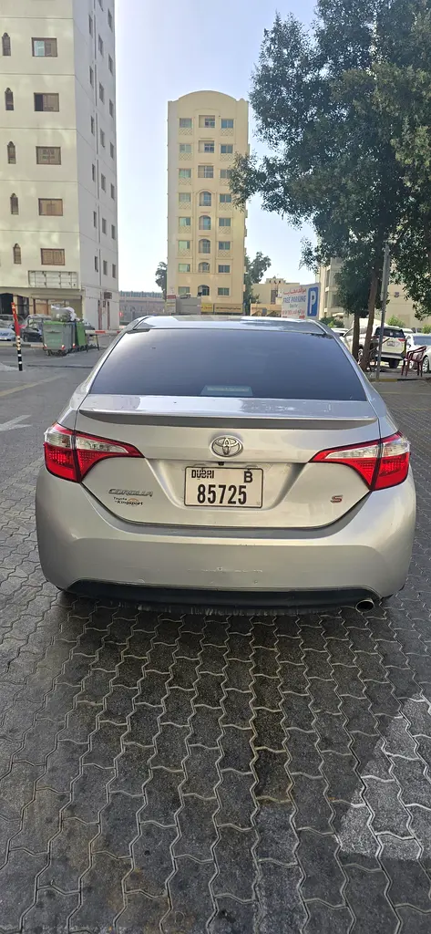 Toyota Corolla 2016 — photo 1 of 4