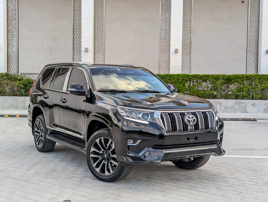 Toyota Prado 2019 — photo 1 of 20