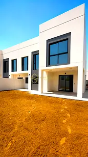 Single Row | Luxurious Corner Villa | Vacant Now