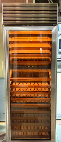 SubZero wine beverage fridge dual zone temperature