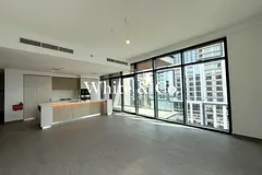 Corner Unit | Luxury Ellington | July