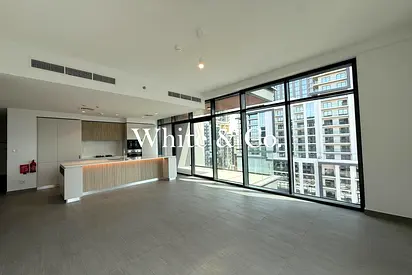 Corner Unit | Luxury Ellington | July