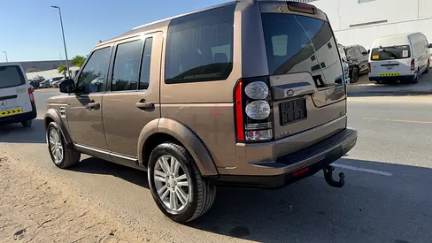 Urgent Sale!!!Full Options Land Rover LR4 HSE 7 Seater GCC Specs V6 Full Original Paint No Accident
