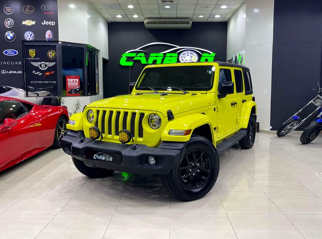 Jeep Wrangler 2023 — photo 1 of 20