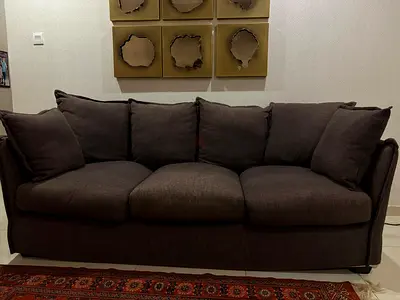 Brown Sofa + 6 authentic leather cushions from The One
