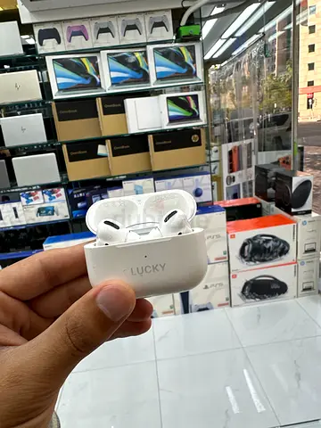 apple AirPod pro excellent condition