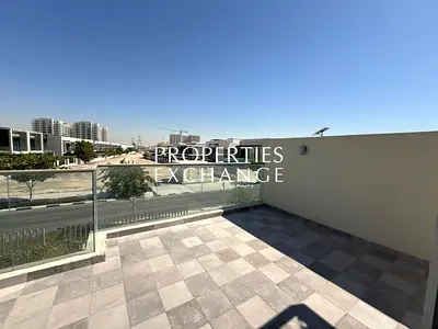 FAMILY COMMUNITY | PRIVATE GARDEN | MULTIPLE VIEWS