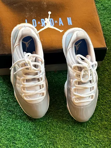 AIR JORDAN 11 RETRO LOW