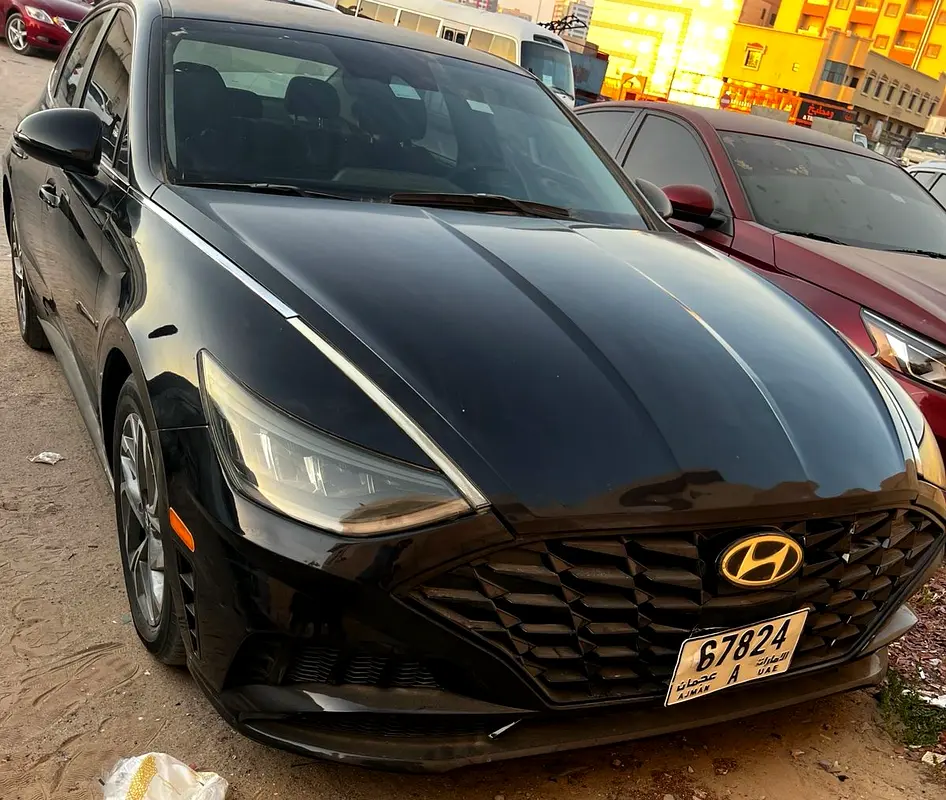 Hyundai Sonata 2023 — photo 1 of 5