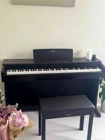 Piano Yamaha YDP-145