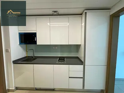 Bright Unit | Destress deal | Great Location