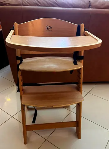 Wooden adjustable baby high chair with tray (good condition)