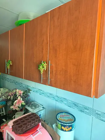 Custom-Made Kitchen Wall Cabinet – Excellent Condition