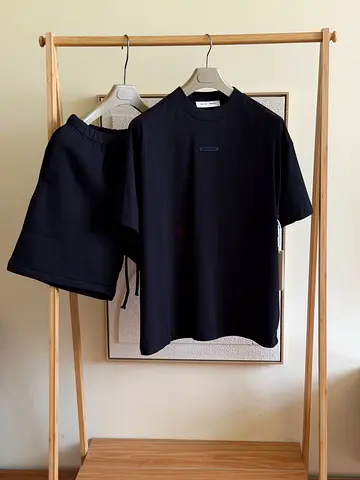 Essential Black casual T-shirt and shorts set - unisex, size s to 2xl