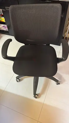 Black Ergonomic Mesh Office Chair with Armrests
