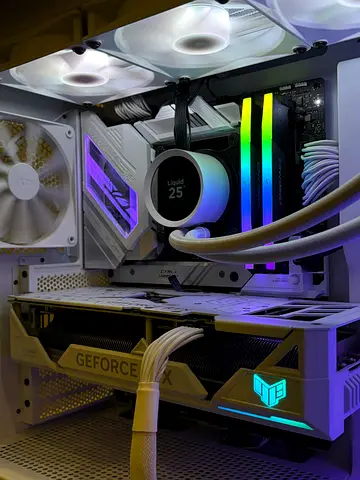 High end gaming pc i9 14900k  RTX 4070 TI  12gb asus tuf white build 32GB RAM 7000MHZ DDR5