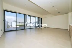 Single Row| Island Kitchen| Garden &amp; Pool Access | Maids Room