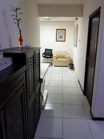 INDIAN MALES EXECUTIVE BEDSPACE AVAILABLE IN MANKHOOL, BUR DUBAI,