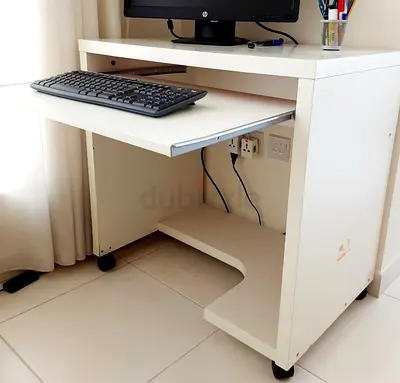 Computer Desk with Keyboard Tray