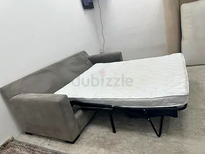 Like new condition cratebarrel Three seater sofa bed
