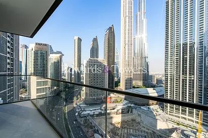 1 Month Free | High floor in heart of downtown