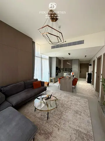 Furnished | Large Layout | Resale