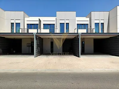 Contemporary 3BR+M Townhouse | Gated Community