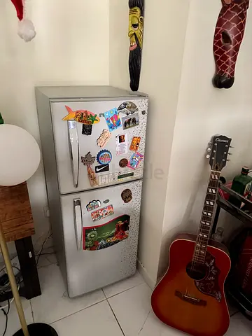 Barely Used NIKAI NRF170DN3M double-door small fridge in good working condition. Rated 4.4 Amazon