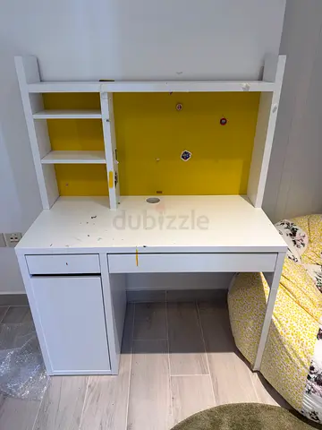 IKEA Study desk / table for Free