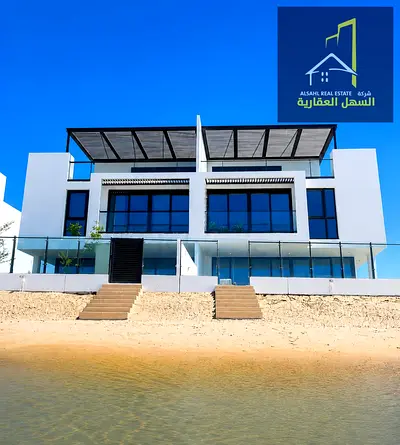 فيلا بإطلالة بحرية مباشرة | 5 غرف نوم ومرافق عالمية