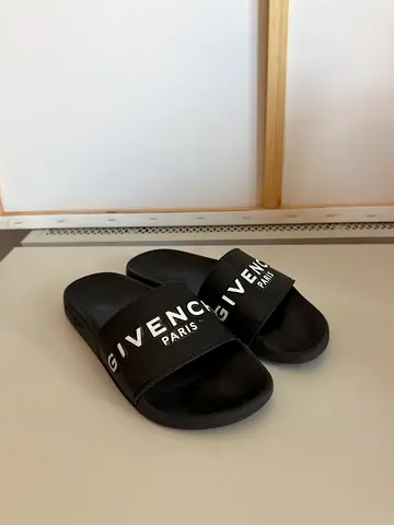 Givenchy slides — EU 38