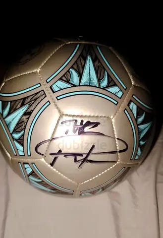Signed ball – Harry Pinero, The Professor, Lethal Shooter  Saif Shawaf (Photo Proof) in private cha