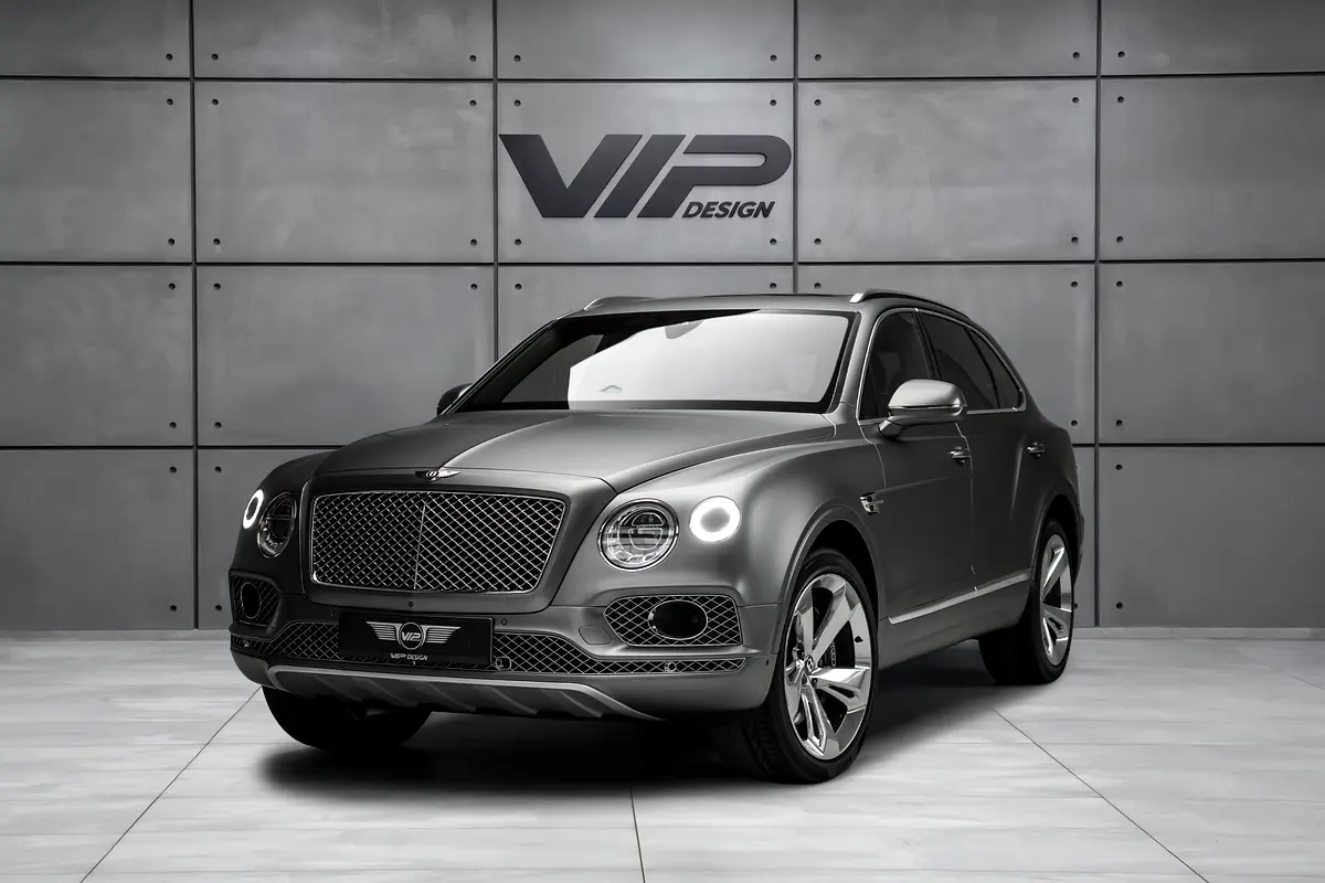 Bentley Bentayga 2020 — photo 1 of 16