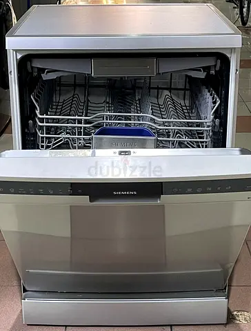 Siemens latest model iq500 3 rack dishwasher 13 place setting touch screen dishwasher