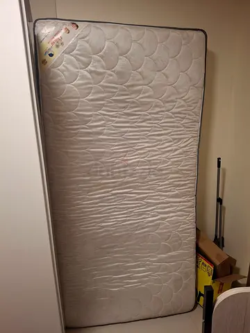 Medical Single mattress in good used condition