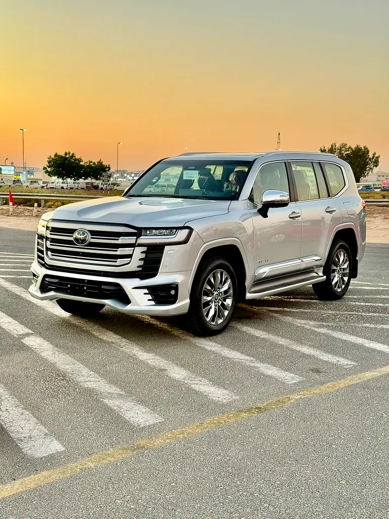 Toyota Land Cruiser 2026 — photo 1 of 20