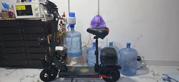 Foldable electric scooter with seat — used, good condition Aster A11