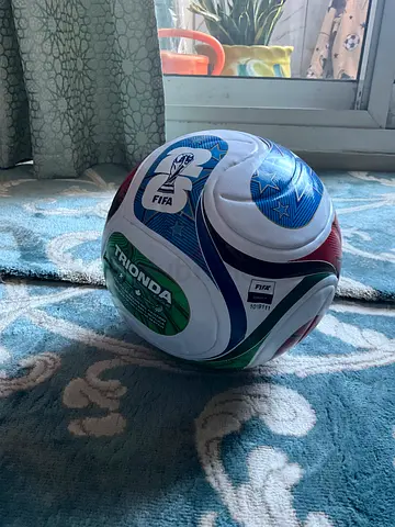 FIFA26 WORLD CUP TRIONDA BALL - SIZE 5