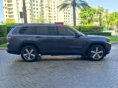 صورة 4 لـ 2022 JEEP GRAND CHEROKEE L