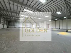 A standard-specification warehouse with 300 kW of electricity and a large area, ideal for large comp