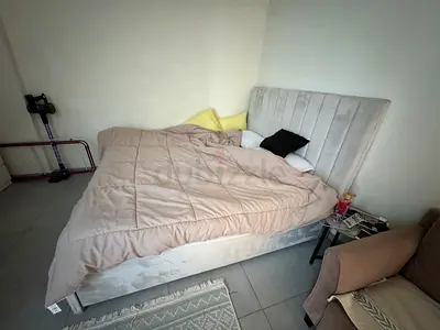 King Size Bed for Sale

Excellent condition.
Bed only – mattress not included.

Size: 180 × 200 cm