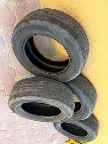 265/65/18 tires 4 pieces
