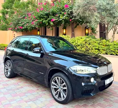 POWERFUL BLACK BMW X5 V8 •• TOP RANGE •• GCC •• AMAZING CONDITION •• LOW MILEAGE