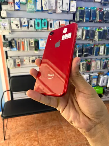 iPhone XR 128GB (Red) - Good working condition