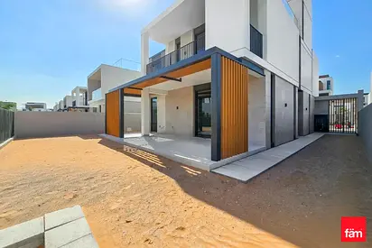 Single Row | Ready To Move In | Near To Amenities