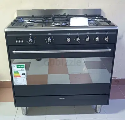 SMEG Cooker Top 5 Burner Gas Oven Electric 90 cm freestanding black color