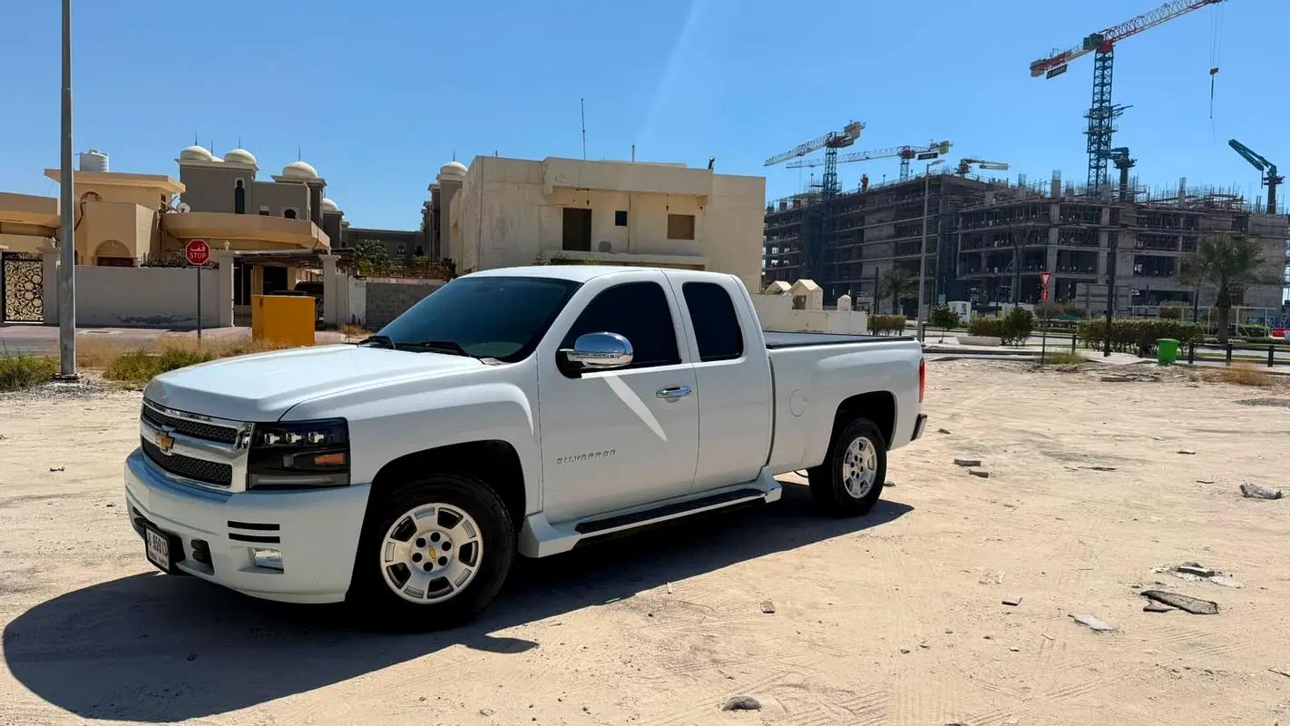 Chevrolet Silverado 2500 HD 2013 — photo 1 of 2