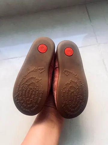 Pre-loved children’s Pom d’Api suede leather