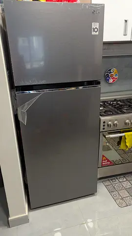 LG GNB512PQGB Top Mount Refrigerator, Like New